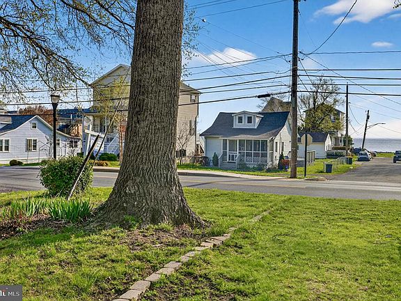 2nd image of 8314 Bayside Rd