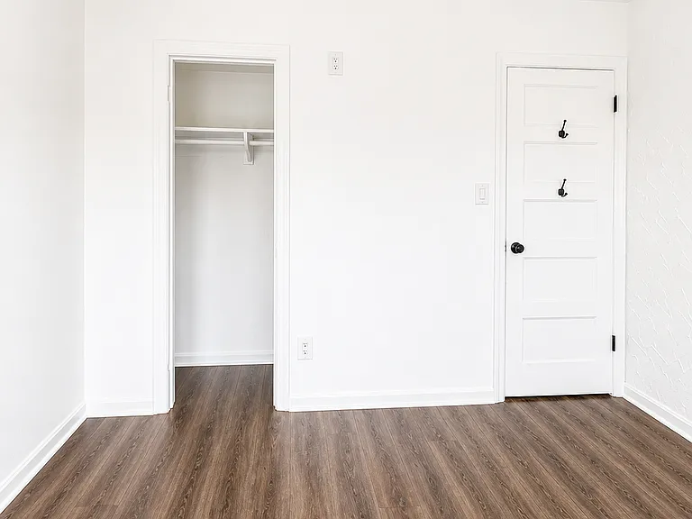 1715 N Bumby Ave — Photo 19