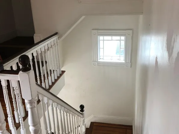 21 Wellington St, Waltham, MA 02451
