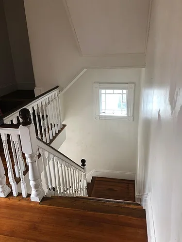21 Wellington St Photo 1