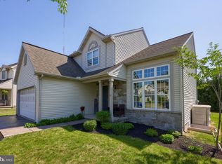 956 Hedgewyck Ln, Elizabethtown, PA 17022