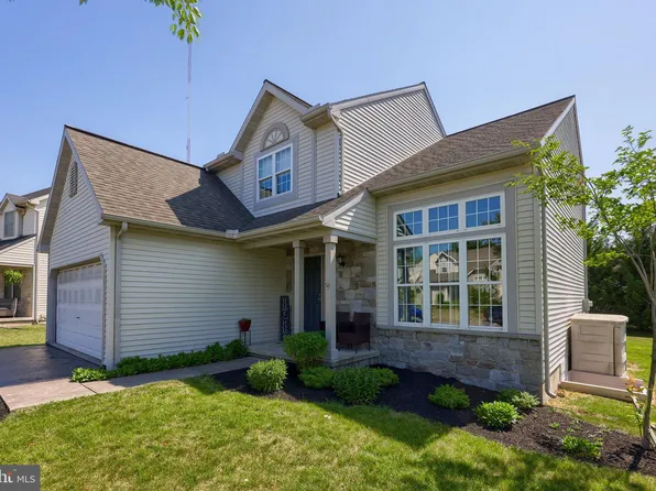 956 Hedgewyck Ln, Elizabethtown, PA 17022