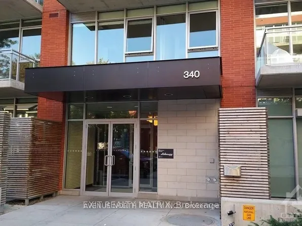 340 McLeod St #938, Ottawa, ON K2P 1A4