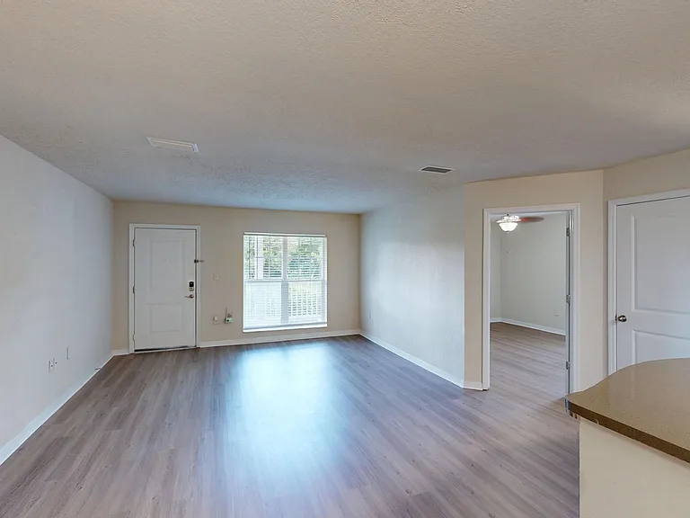 The Breyley Apartments — Photo 76