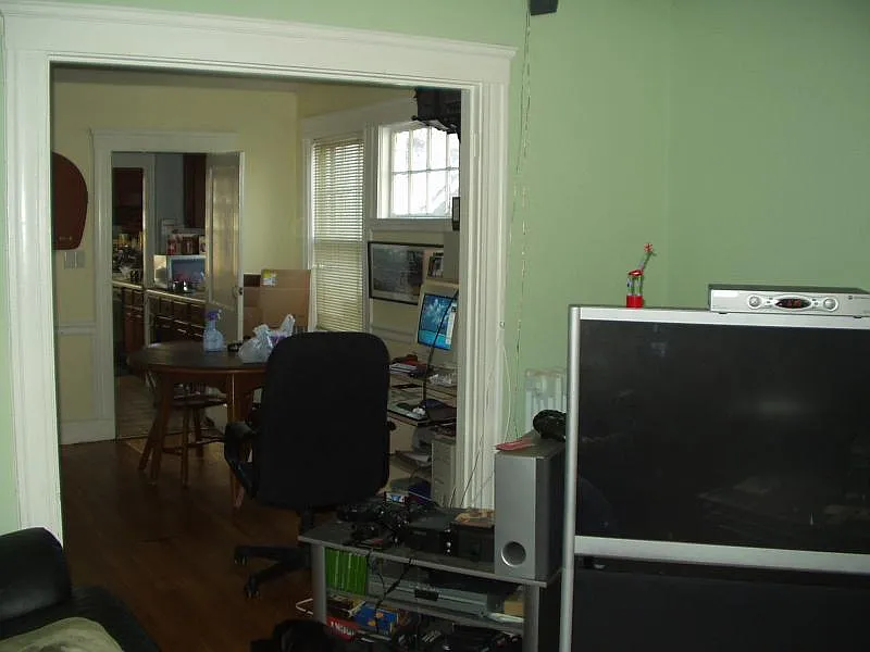 3 bed, 1800 sqft, $3,100 — Photo 3