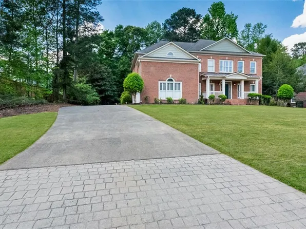 780 River Cliff Ct, Suwanee, GA 30024