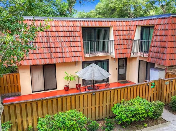 738 1st Ct, Palm Harbor, FL 34684