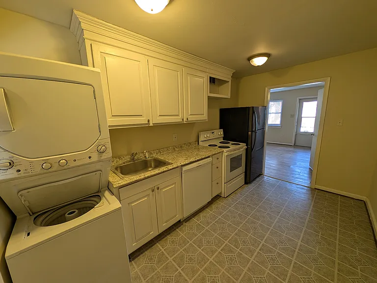 1421 W Clay St #1 — Photo 16