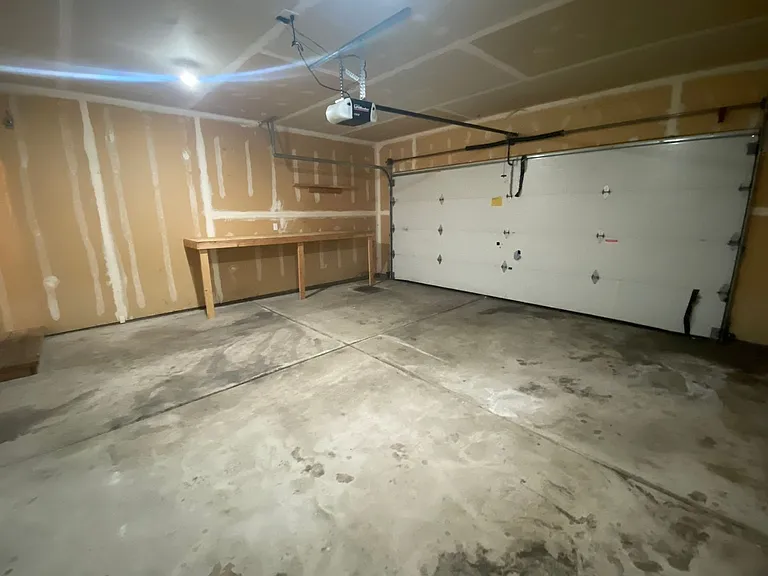 2217 N Abbey Glen Ct — Photo 36