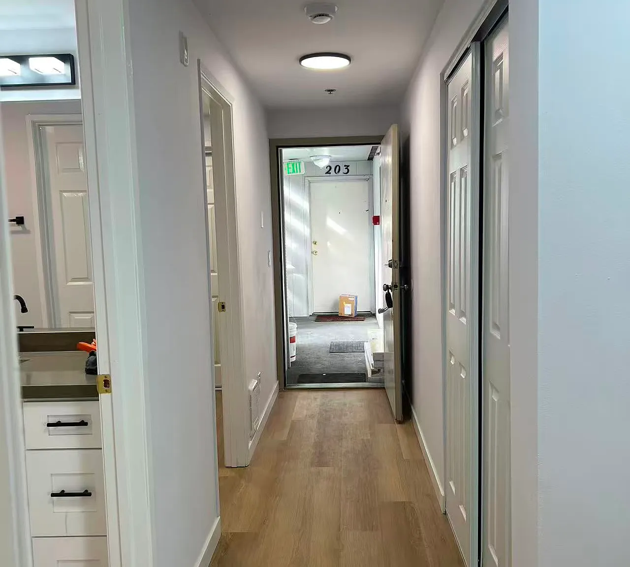 2 bed, 850 sqft, $2,150 — Photo 4