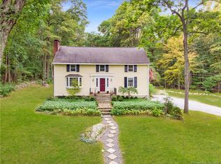 17 Lobdell Ln, Easton, CT 06612