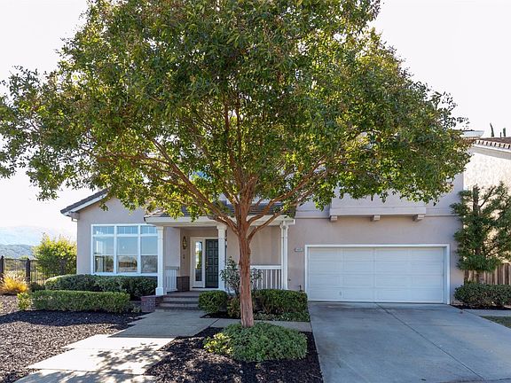 2nd image of 5635 Ravenna Ct