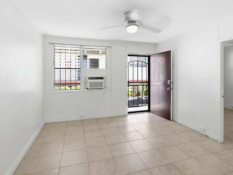 720 Birch St #D — Photo 2