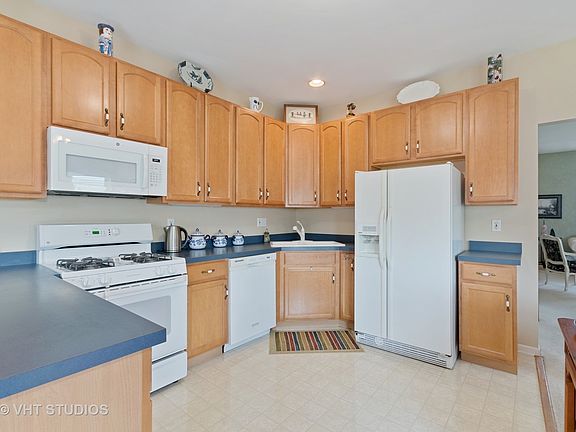 5th image of 0N322 Baker Dr