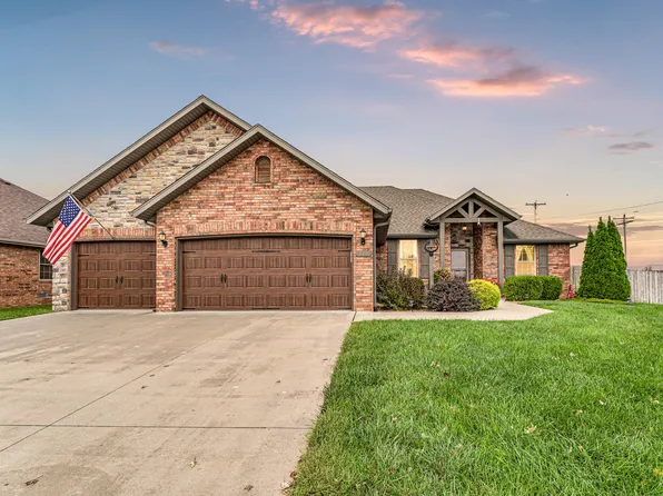 719 N Milton Drive, Nixa, MO 65714