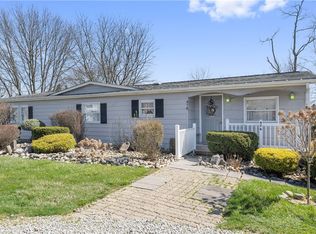 476 Cecil Henderson Rd, Cecil, PA 15321