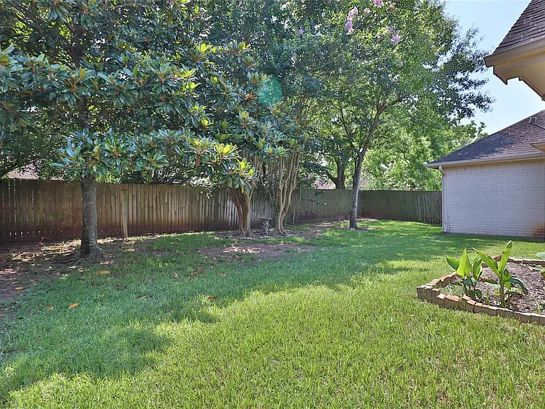 4530 Springfield Lakes St — Photo 30