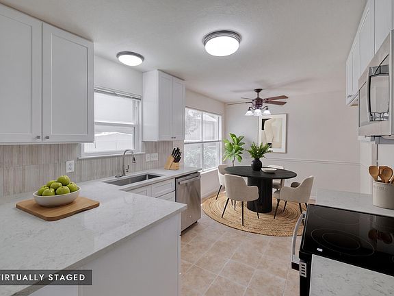 4th image of 2137 Redwing Way