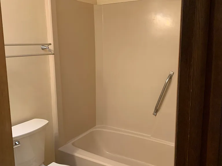 7016 Woodbine Rd — Photo 12