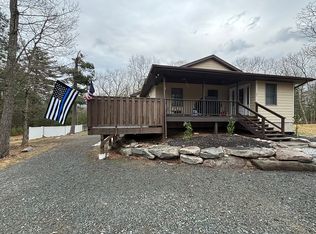 27 Elbert Rd, Wurtsboro, NY 12790