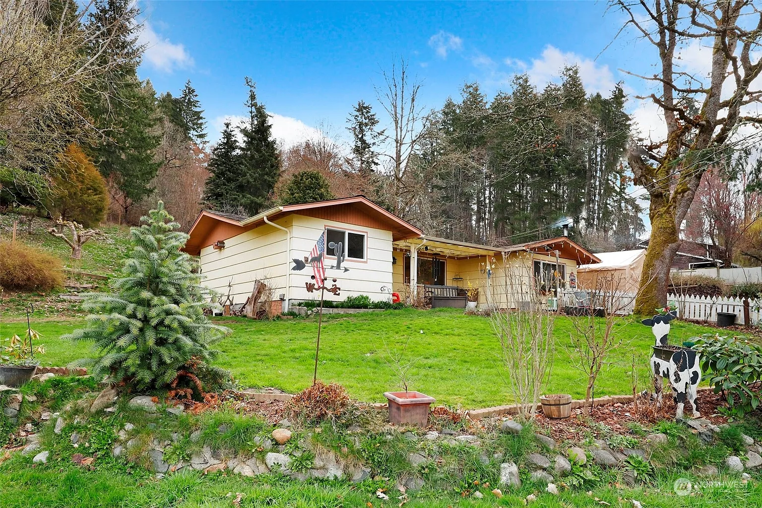12591 Olalla Valley Road SE photo 1