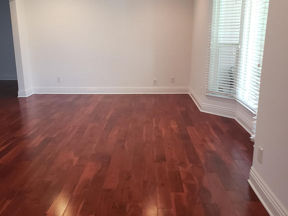 4th image of 10966 Braddock Dr