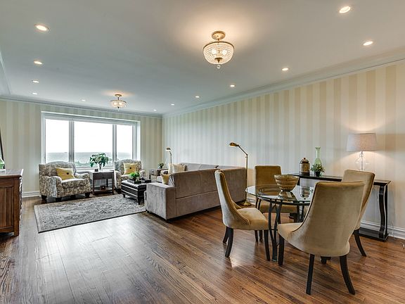 3rd image of 2130 N Lincoln Park W APT 11S