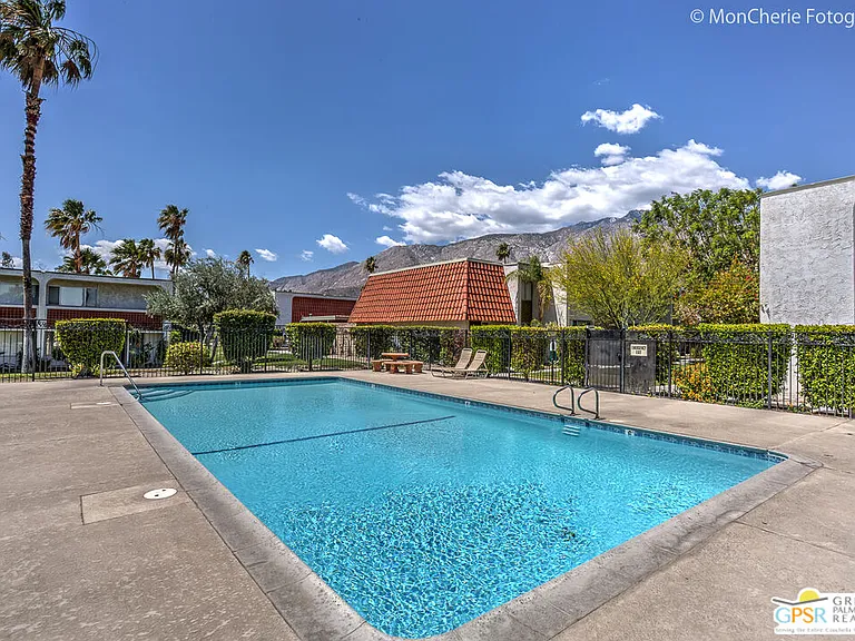 2166 N Indian Canyon Dr #C — Photo 1