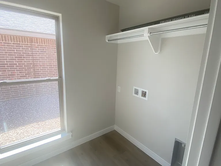 404 Pratt Dr #2 — Photo 13