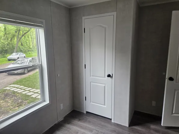 37 Shell Dr, Portage, IN 46368