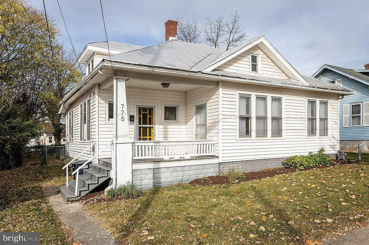 3 bed, 1175 sqft, $1,700 — Photo 3