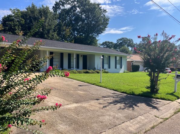 3011 Mesa Dr