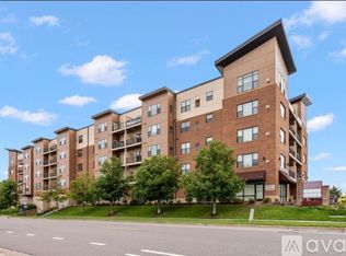1155 Ford Rd APT 411, Saint Louis Park, MN 55426