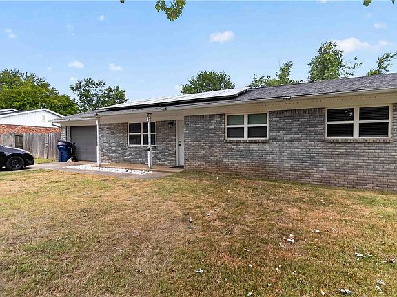 4th image of 2333 W Alpine Cir