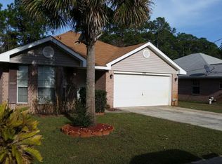 8592 Wilburn Cv, Navarre, FL 32566
