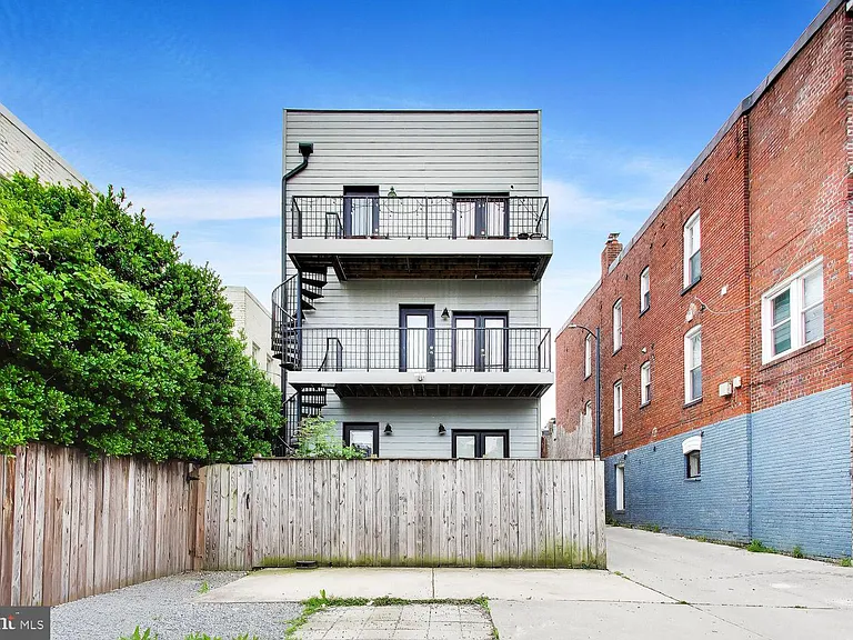 310 V St NE #1 — Photo 18