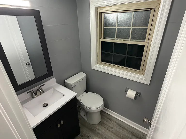211 S Lafayette St — Photo 18