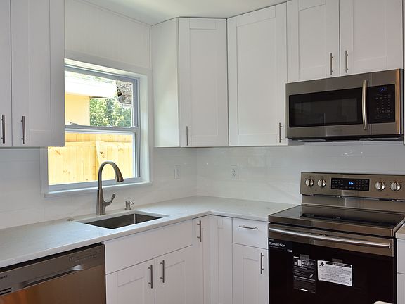 4th image of 5501 9th Ave N