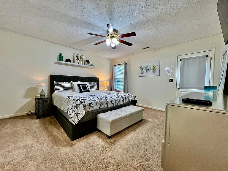 242 Overbrook Dr — Photo 16