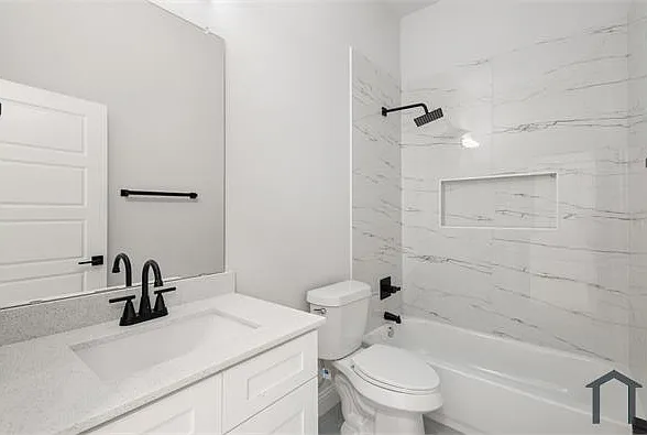 1832 Noble Ct — Photo 3