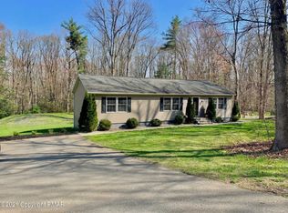 1511 Edge Hill Rd, Brodheadsville, PA 18322