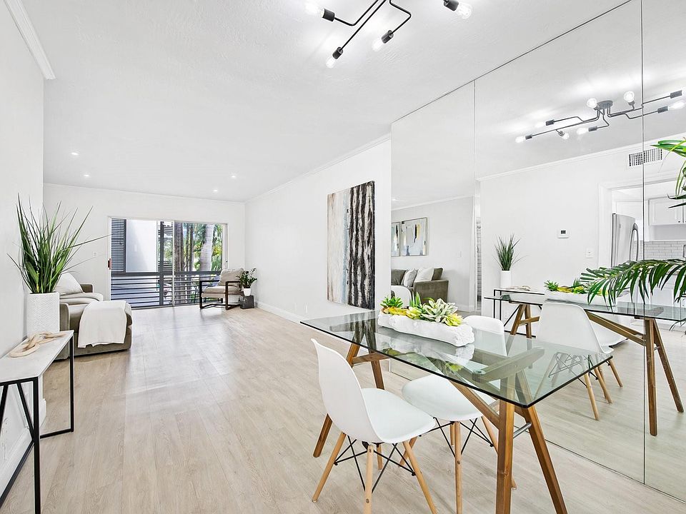 1st image of 1535 SE 15th Street #204