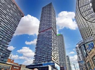 8 Eglinton Ave E #2209, Toronto, ON M4P0C1