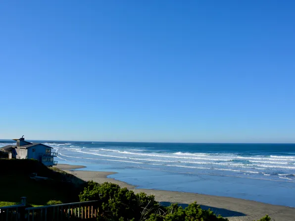 970 SW Mark St, Newport, OR 97365