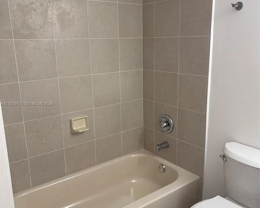 2075 SW 122nd Ave #322