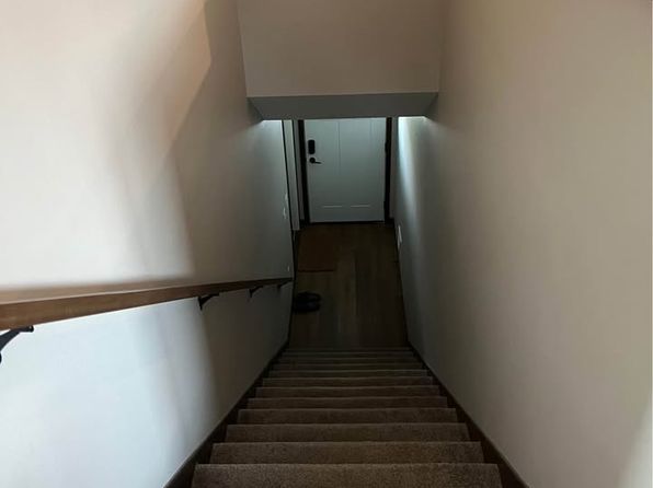 896 Kayson Pl #201