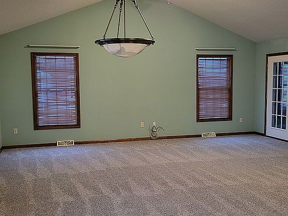 5th image of 5596 Hidden Lake Dr