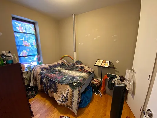 Rented by Mdays Realty | media 8