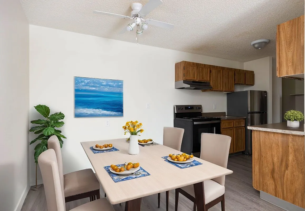 Chanteclair Apartments — Photo 1