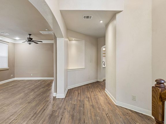 2nd image of 138 Papawai Dr